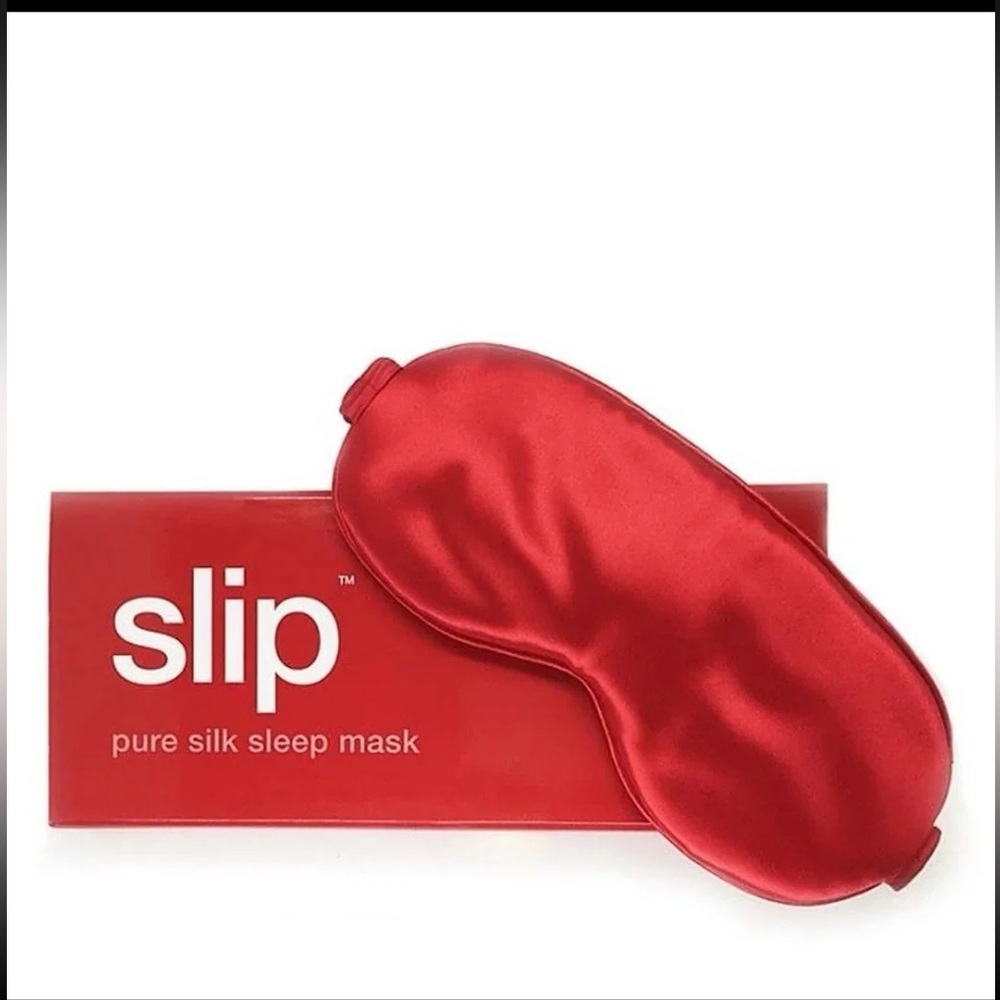 🦋Slip for beauty sleep eye mask silk
NEW Red Christmas